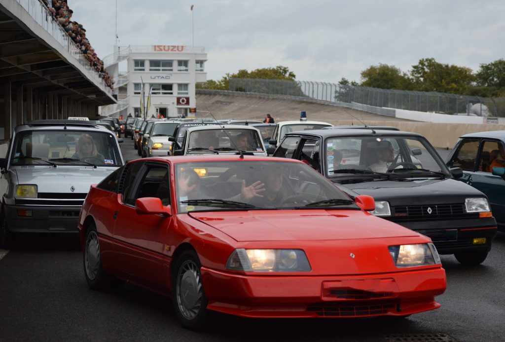 50 ans de la R5 Losange Passion International Jean Ragnotti Julien Saunier autodrome Linas-Montlhéry Delalumiereauxyeux