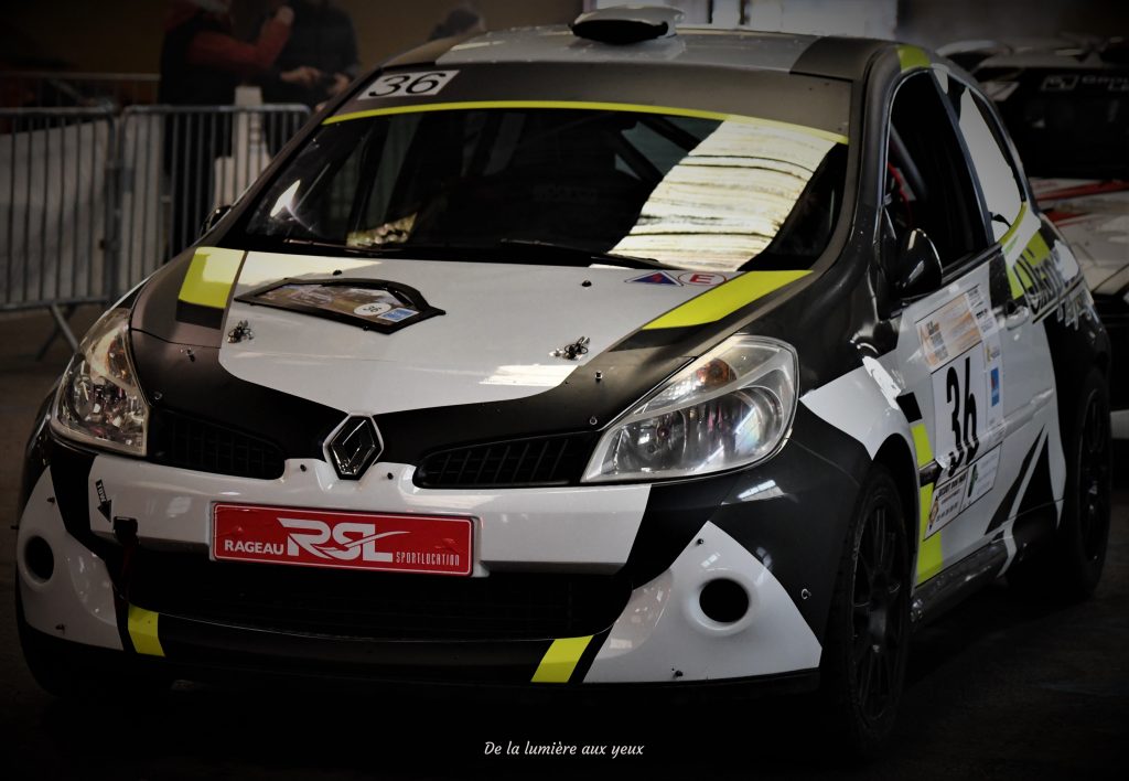 Rallye de la Vienne 2023 photographe De la lumière aux yeux RENAULT Clio III RS R3 Romain LE GOUELLEC/Julien COUTURIER