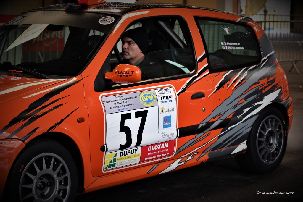 Rallye de la Vienne 2023 photographe De la lumière aux yeux RENAULT Clio RS N3 Simon BOJU/Richard PELTIER