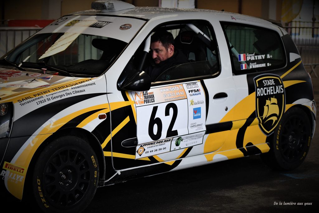 Rallye de la Vienne 2023 photographe De la lumière aux yeux RENAULT Clio RS N3 Samuel PATRY/Yannick D'AUBIGNE