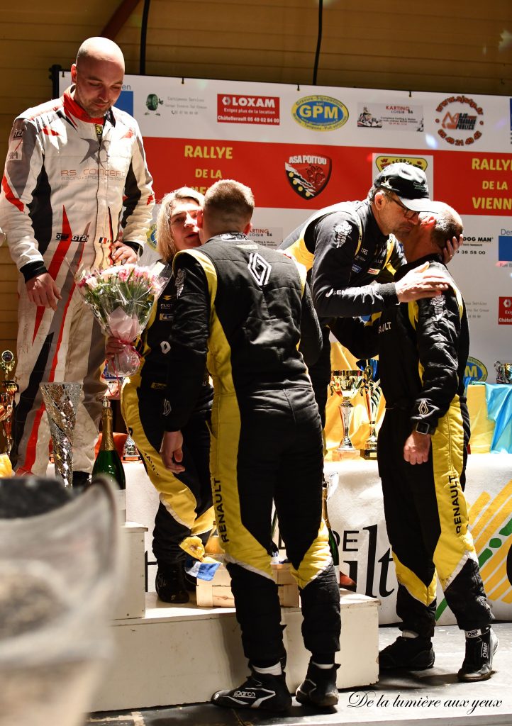 Rallye de la Vienne 2023 photographe De la lumière aux yeux Le podium!