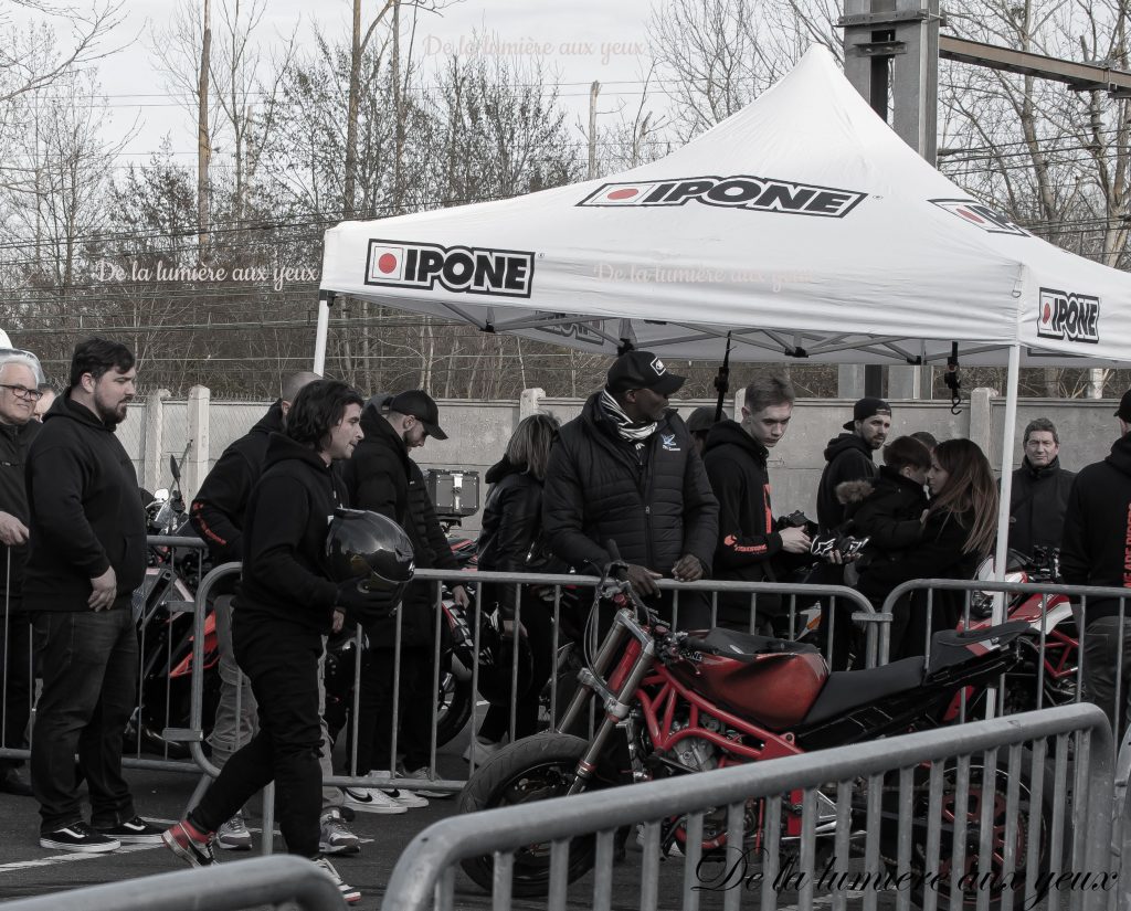 Shooting Romain JEANDROT stunter professionnel Motoshopping Coignières photographe De la lumière aux yeux