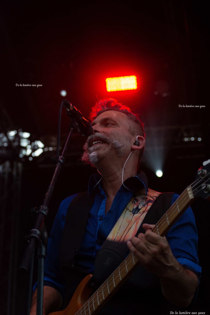 Concert Rozedale et Louis BERTIGNAC mercredi 21 juin 2023 à Pussay photographe De la lumière aux yeux