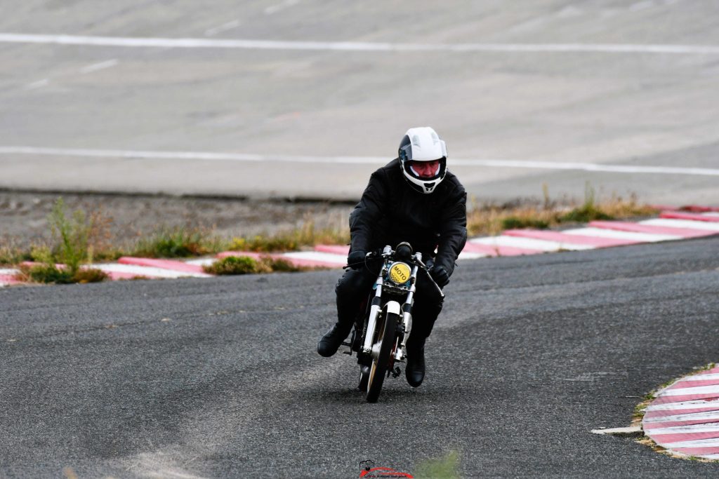 Autodrome Italian Meeting 2026 à l'autodrome de Linas-Montlhéry photographe De la lumière aux yeux